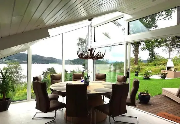 Arboretet - Seaside With Private Pool & Infrared Sauna In The Heart Of Arboretet, Villa