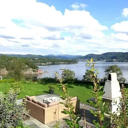 Arboretet - Seaside With Private Pool & Infrared Sauna In The Heart Of Arboretet, Willa