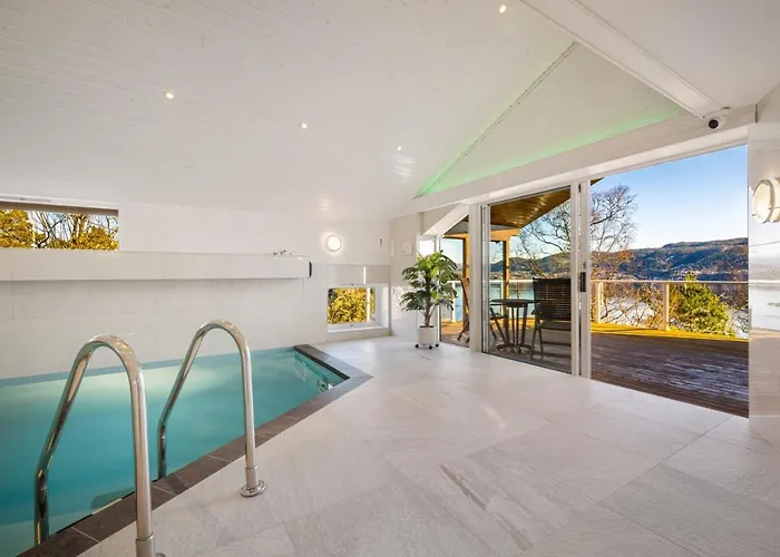 Arboretet - Seaside With Private Pool & Infrared Sauna In The Heart Of Arboretet, Bergen
