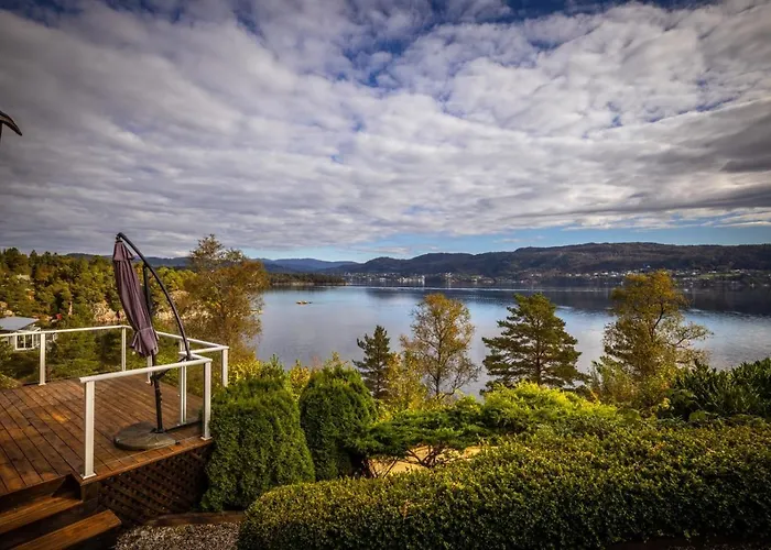 Arboretet - Seaside With Private Pool & Infrared Sauna In The Heart Of Arboretet, * Bergen