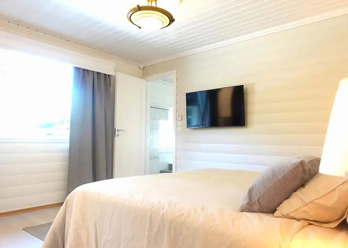 Arboretet - Seaside With Private Pool & Infrared Sauna In The Heart Of Arboretet, Bergen