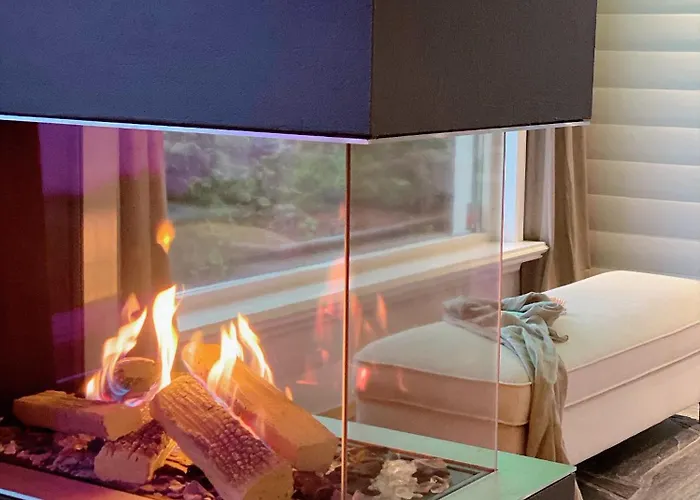 Arboretet - Seaside With Private Pool & Infrared Sauna In The Heart Of Arboretet, Villa Bergen