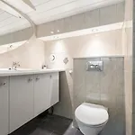 Arboretet - Seaside With Private Pool & Infrared Sauna In The Heart Of Arboretet, Вилла Берген